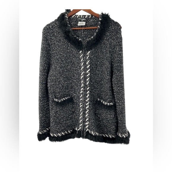Chanel cashmere jacket zipper front warm and stylish
